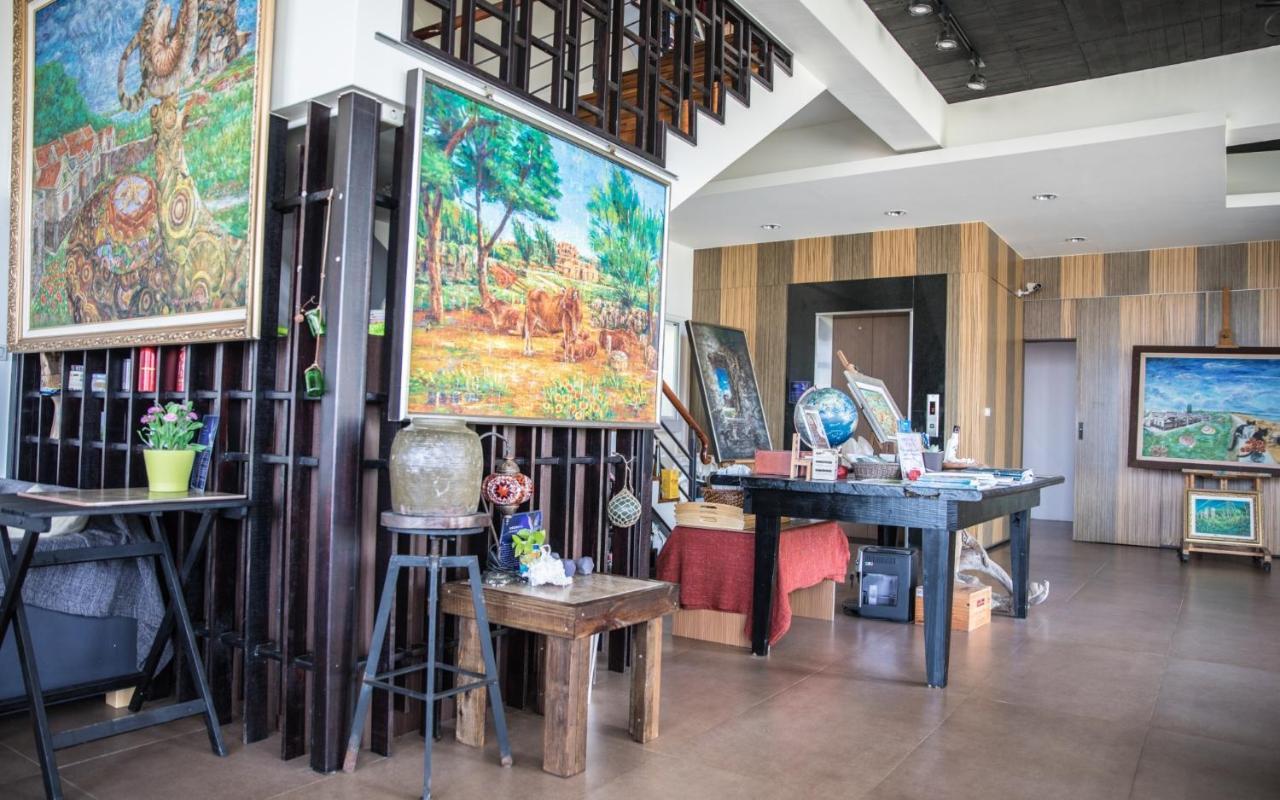 Malibu Oceanview Homestay Magong Exterior photo